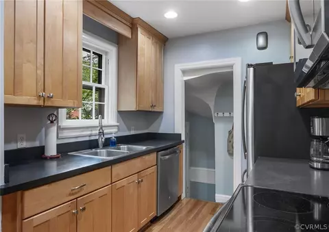 Kitchen - 5211 Devonshire Rd, Richmond, VA 23225 photo 1 of 4