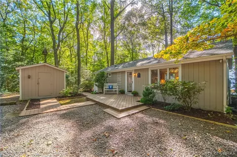265 Long Wharf Ln, Deltaville, VA 23043