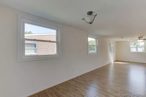Living - 1902 Newton Rd, Hampton, VA 23663 photo 4 of 4