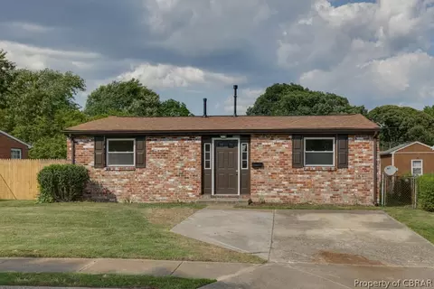 Exterior - 1902 Newton Rd, Hampton, VA 23663 photo 2 of 7