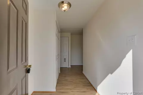 Entry Way - 1902 Newton Rd, Hampton, VA 23663 photo 1 of 1