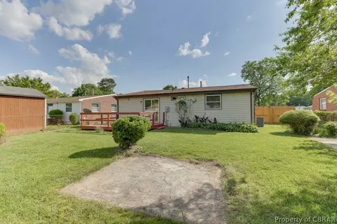 Exterior - 1902 Newton Rd, Hampton, VA 23663 photo 7 of 7