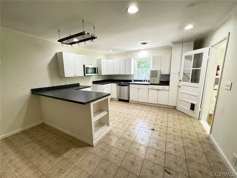3936 Black Stump Rd, Weems, VA 22576 photo 2