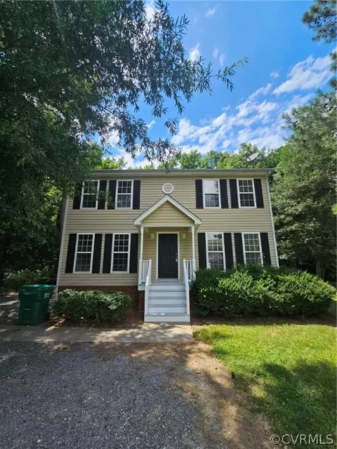 3820 Pinewood Glen Ln, Richmond, VA 23223