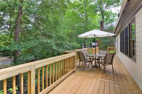 Exterior - 107 Addingtons, Williamsburg, VA 23188 photo 4 of 9