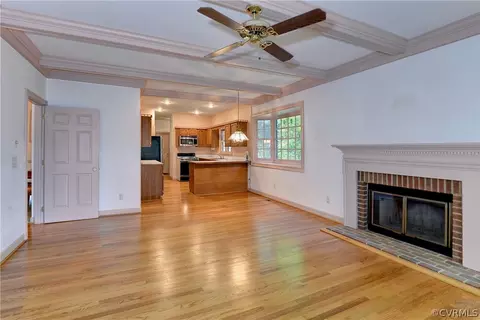Living - 107 Addingtons, Williamsburg, VA 23188 photo 7 of 7