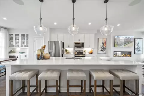 13313 Garland Ln, Midlothian, VA 23114