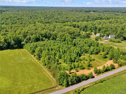 210 Ivy Cliff Dr, Bumpass, VA 23024 photo 6