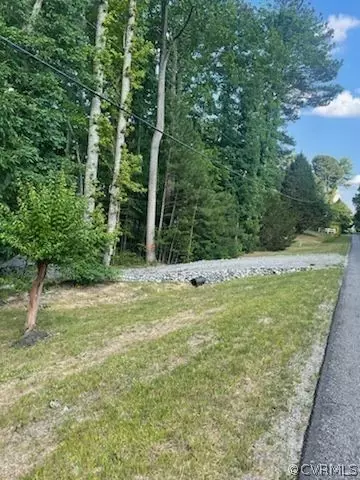 14008 Greenwood Rd, Glen Allen, VA 23059
