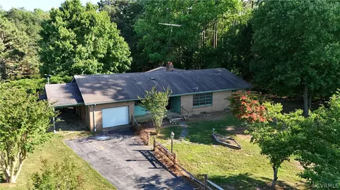 372 Locksley Ln, Reedville, VA 22539