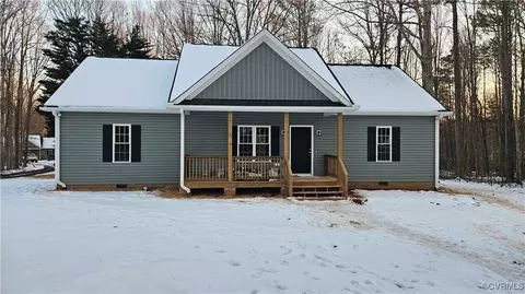 11225 Whippoorwill Ln, Amelia Court House, VA 23002