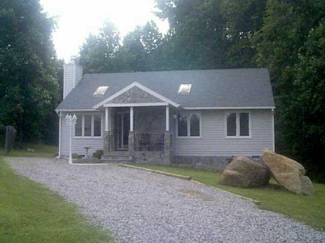 11017 Speeks Ct, Midlothian, VA 23112 photo 1