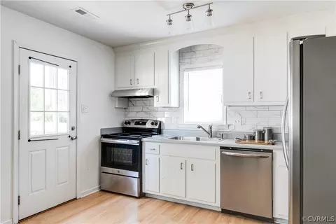 11634 Parrish Branch Cir, Midlothian, VA 23112 photo 13