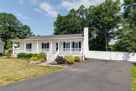 11634 Parrish Branch Cir, Midlothian, VA 23112 photo 2