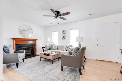 11634 Parrish Branch Cir, Midlothian, VA 23112 photo 9