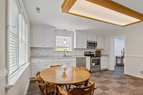 9431 Morley Rd, Midlothian, VA 23112 photo 4