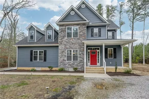 7418 W Quaker Rd, Disputanta, VA 23842