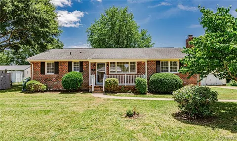 9 S Elm St, Highland Springs, VA 23075