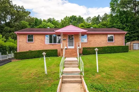 1624 W Clara Dr, Petersburg, VA 23803