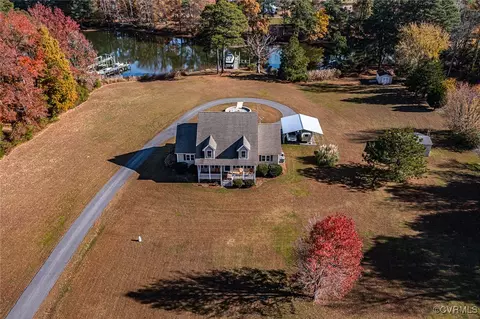 1843 Fairport Rd, Reedville, VA 22539