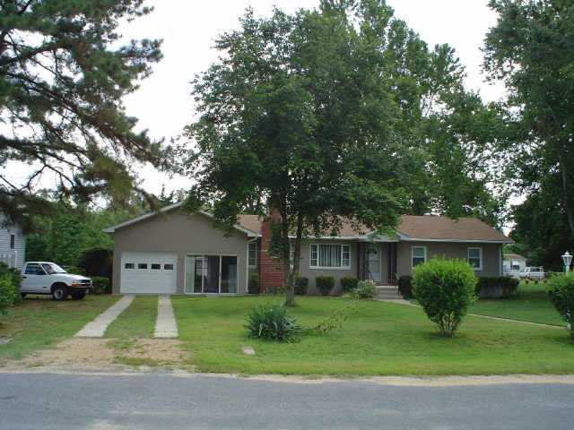 665 W Riverside Dr, Lanexa, VA 23089 photo 1