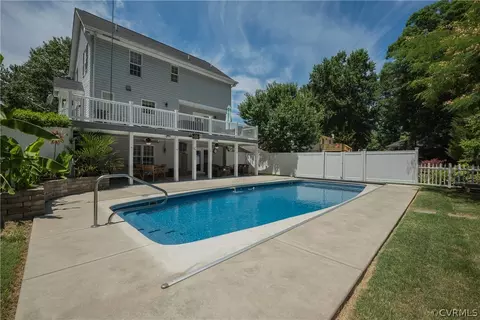 1335 Hoskins Dr, Tappahannock, VA 22560