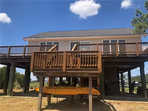 62 River Rd, North, VA 23128