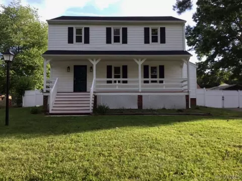 5220 Hallmark Dr, North Chesterfield, VA 23234