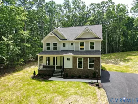 4656 Mcghee House Rd, Mechanicsville, VA 23111