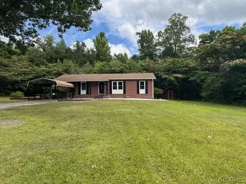 203 Fayes Cir, Emporia, VA 23847