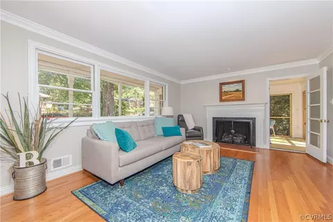 Living - 7706 Comanche Dr, Richmond, VA 23225 photo 2 of 5