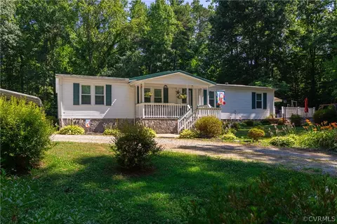 17930 Genito Rd, Amelia Court House, VA 23002