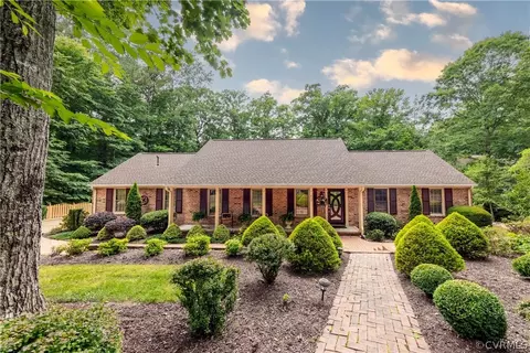 424 Hempstead Rd, Williamsburg, VA 23188