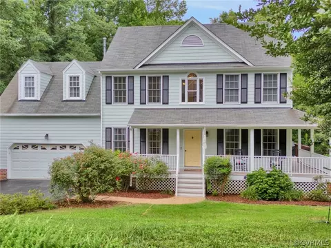 5918 Rosebay Forest Pl, Midlothian, VA 23112