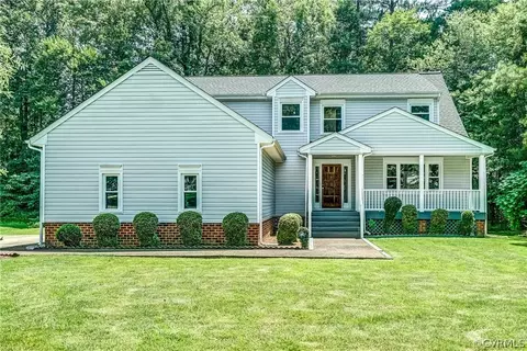 11207 Bondurant Dr, North Chesterfield, VA 23236