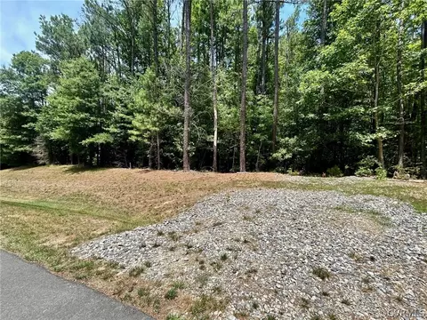 15201 Isle Pines Dr, Chesterfield, VA 23838