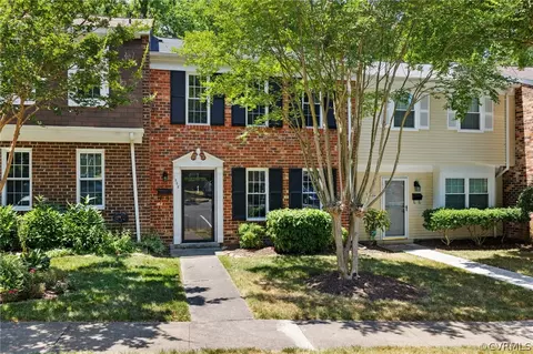 1582 Heritage Hill Dr, Henrico, VA 23238