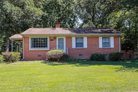 13105 Bradley Bridge Rd, Chester, VA 23831