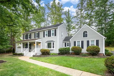 1613 Darrell Dr, Midlothian, VA 23114