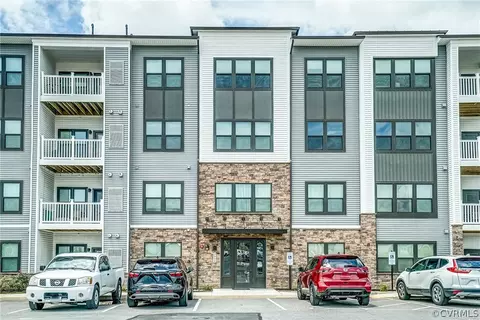 3800 Maze Runner Dr #406, Midlothian, VA 23112