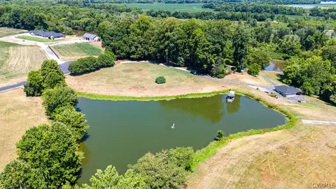 9300 Pamunkey River Farms Dr, Mechanicsville, VA 23111