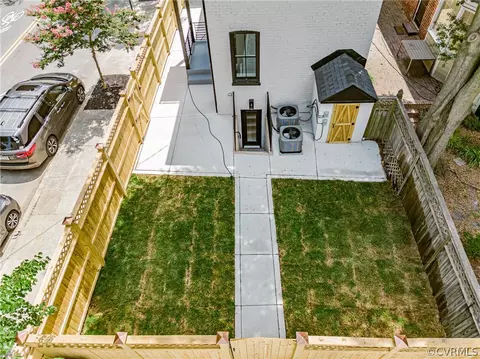 Exterior - 2000 Grove Ave, Richmond, VA 23220 photo 5 of 8