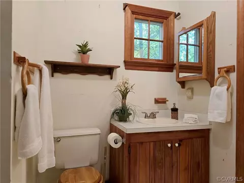 Bath - 5909 Bliley Rd, Richmond, VA 23225 photo 1 of 4