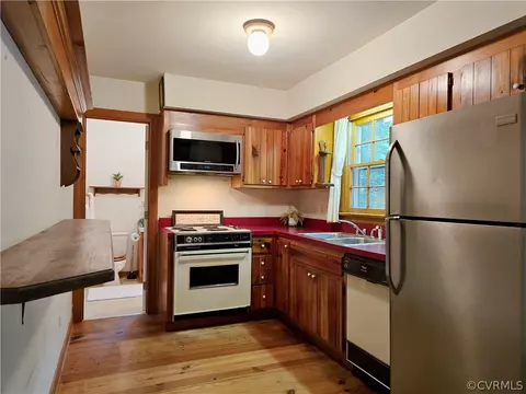 Kitchen - 5909 Bliley Rd, Richmond, VA 23225 photo 2 of 3