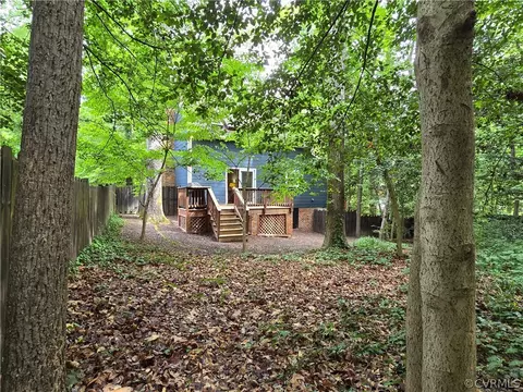 Exterior - 5909 Bliley Rd, Richmond, VA 23225 photo 9 of 11