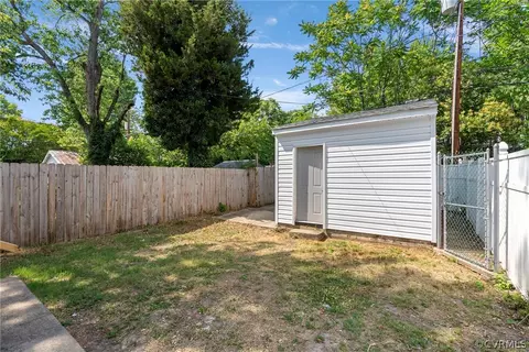 Exterior - 720 Arnold Ave, Richmond, VA 23222 photo 6 of 8