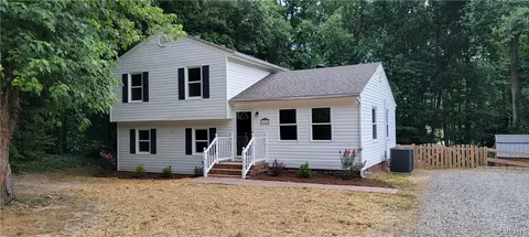 2723 Walnut Dr, Quinton, VA 23141