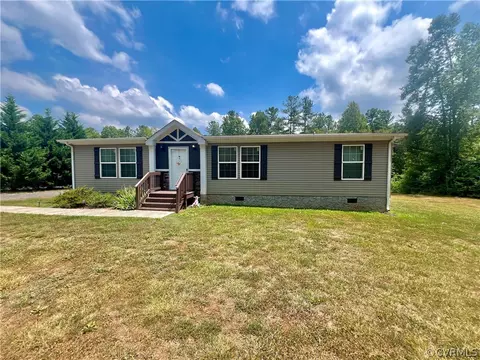 1840 Red Rd, Dillwyn, VA 23936