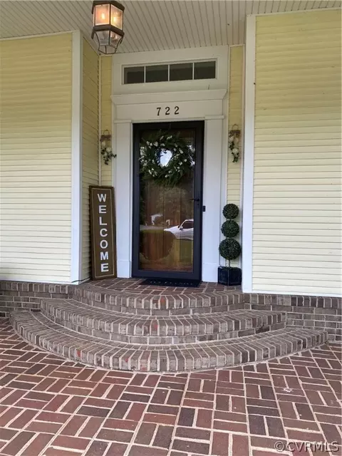 Exterior - 722 S Broad St, Kenbridge, VA 23944 photo 3 of 3