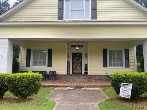 Exterior - 722 S Broad St, Kenbridge, VA 23944 photo 1 of 3